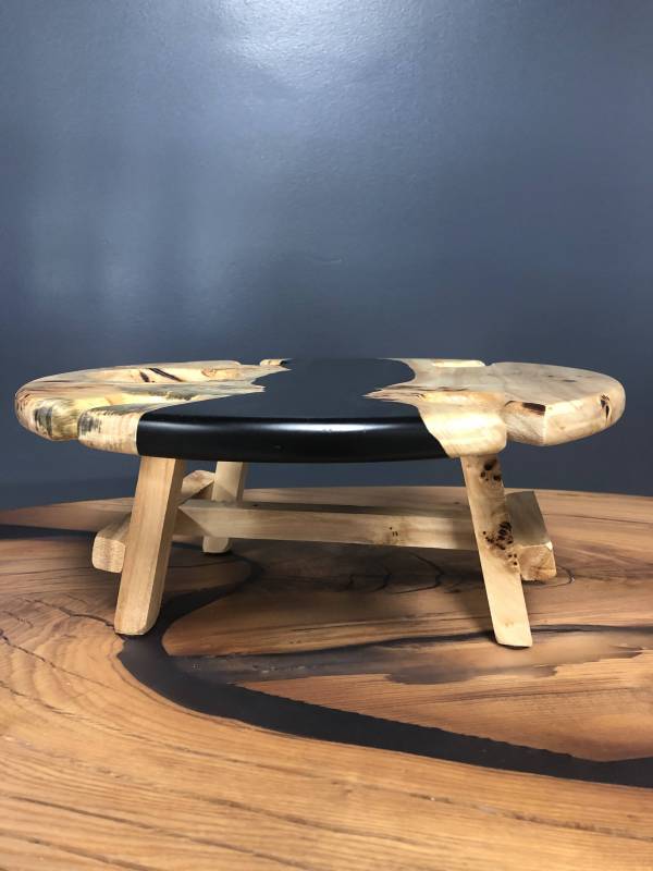 WINE EPOXY AND WOOD TABLE (10)