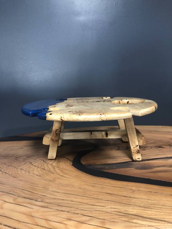 WINE EPOXY AND WOOD TABLE (17)