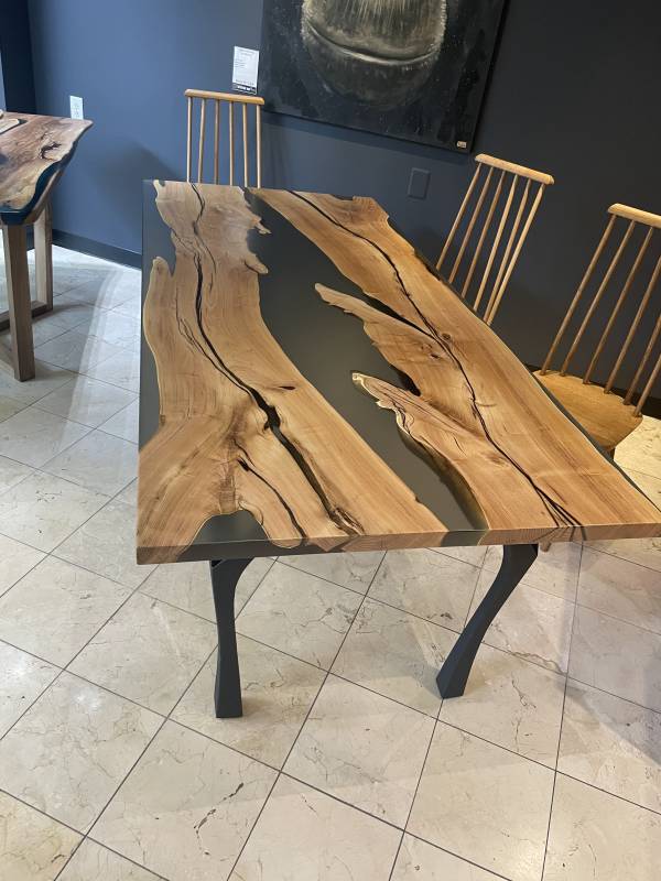 Dining acacia wood and epoxy resin table