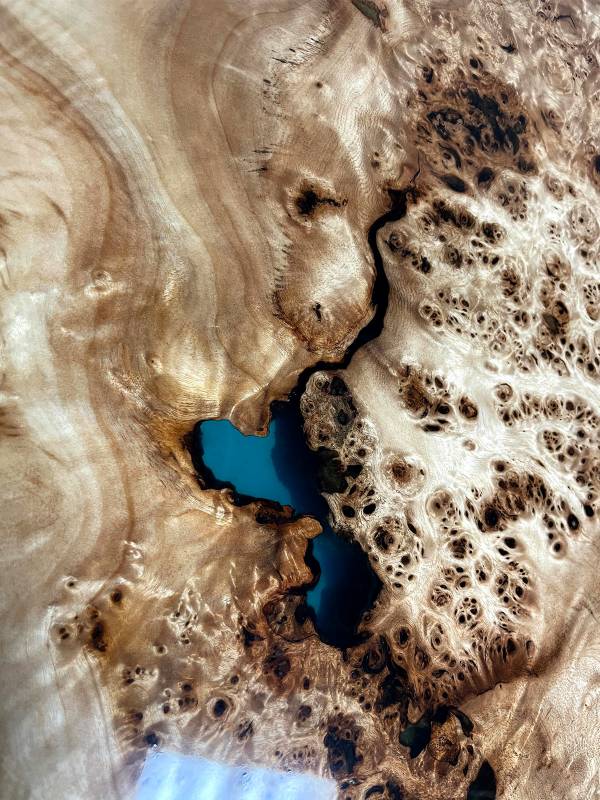 Oval blue epoxy resin and wood maple L