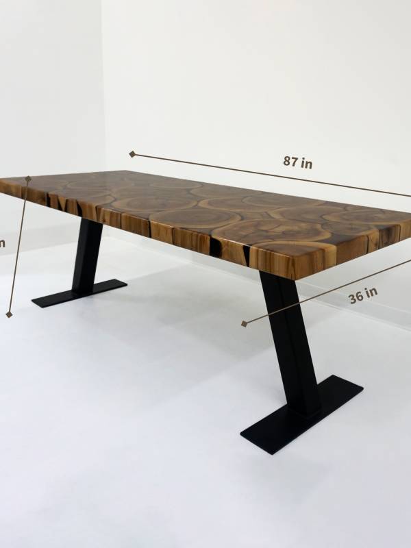 Rectangle dining stump pattern table