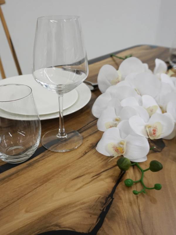 Dining medium epoxy resin table